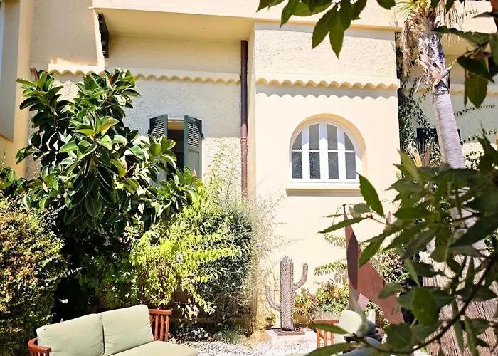 Szálloda La Garoupe-gardiole Boutique 3*
